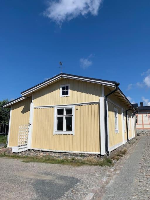 In The Heart Of Old Rauma Apartment Exterior photo